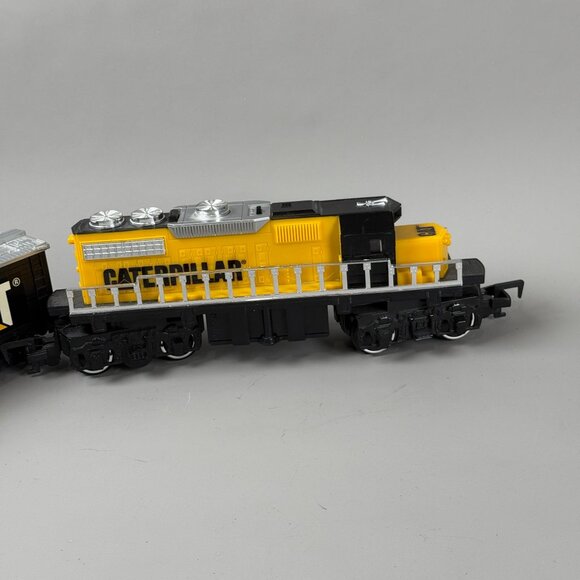 Caterpillar Yellow & Black Train Toy Set With Locomotive & Cargo Car Model - Picture 2 of 7